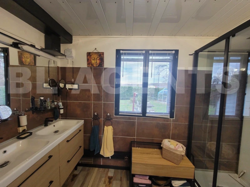 WhatsApp Image 2025-02-21 à 09