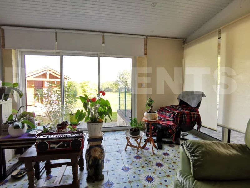 VERANDA