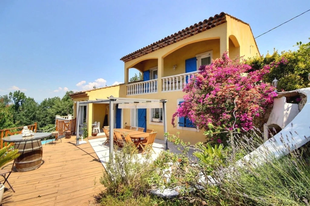 Belle maison de style méditerranéen avec terrasse panoramique et jardin fleuri - Les Adrets-de-l'Estérel