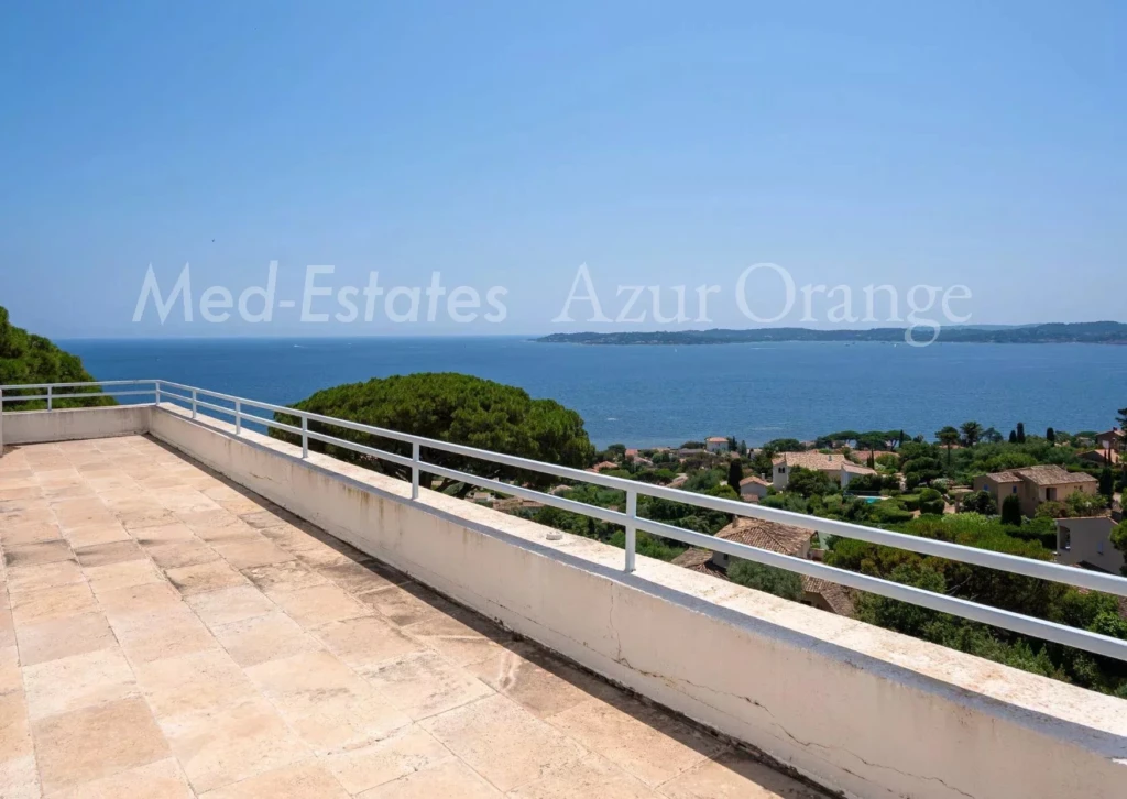 Villa modernist André Barbier-Bouvet Sainte Maxime Golfe de StTropez vue mer panoramique