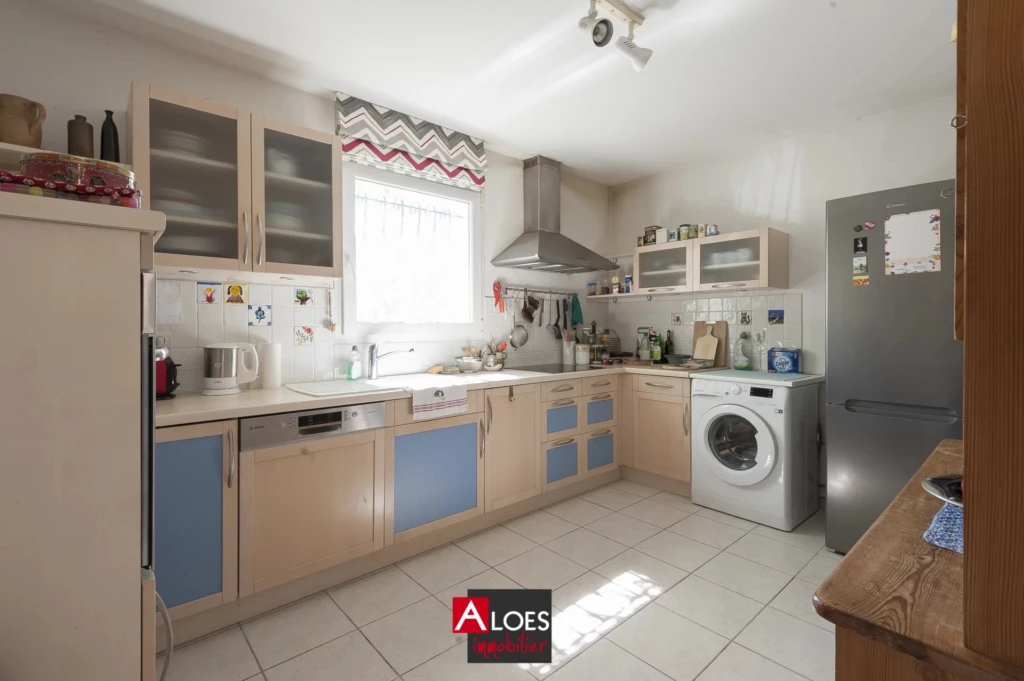Maison Aigues-Mortes 4 pièces de plain-pied avec garage
