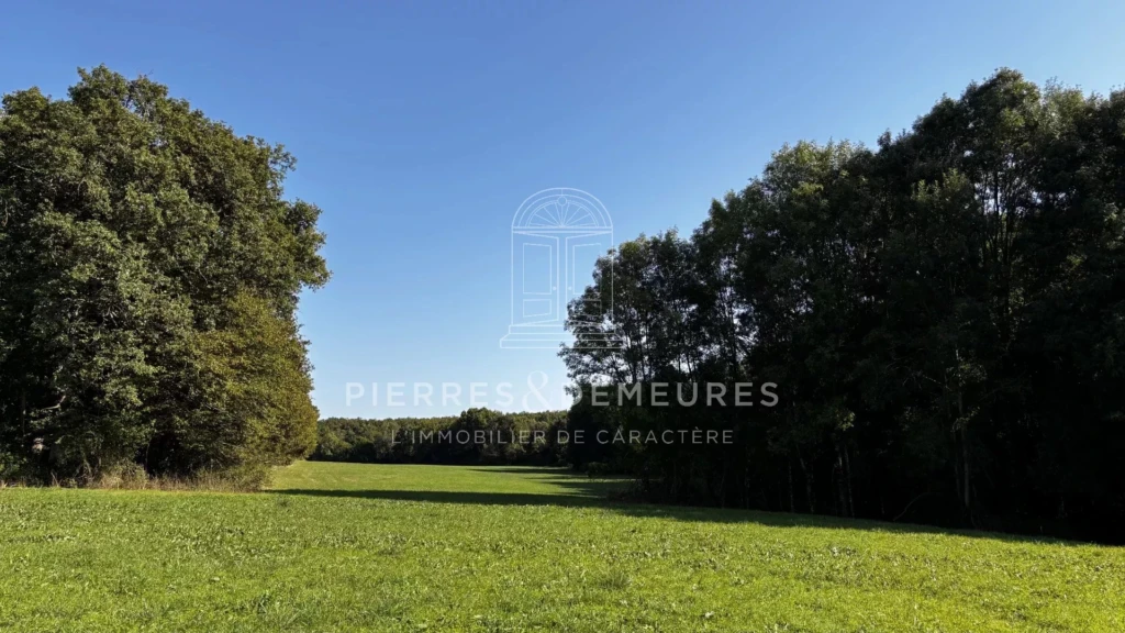 EXPLOITATION AGRICOLE - FERME BERRICHONNE - MANOIR - BIEN DE CHARME - BIEN DE CARACTERE - MAISON DE FAMILLE - TERRES AGRICOLES -  GITE ET CHAMBRES D'HOTES - PROJET AGROTOURISTIQUE 