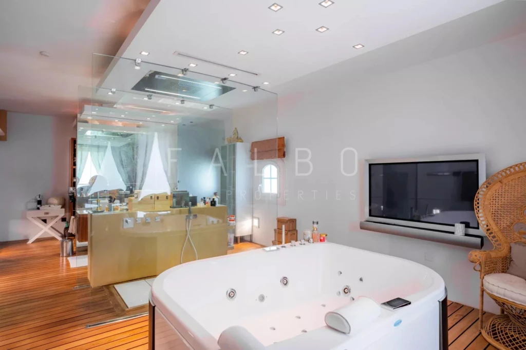 baignoire à remous salle de bains