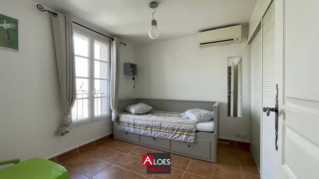 Marina Aigues-Mortes avec garage et parking