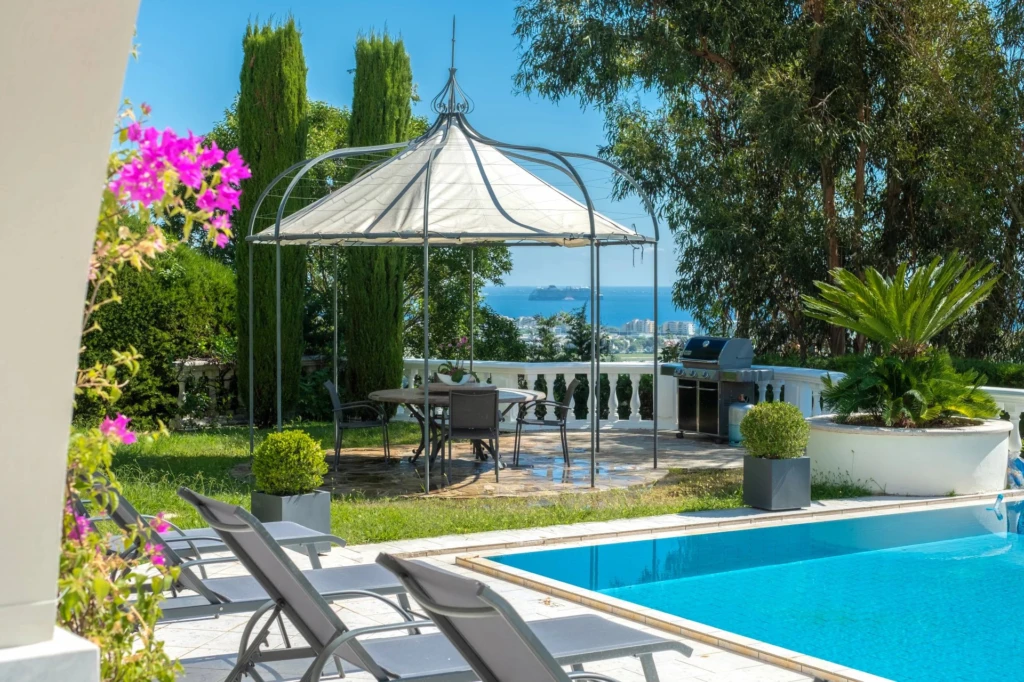 Aerial 360 Antibes Cannes Cote d'Azur Drone French Riviera Monaco Nice Photographe Immobilier Real Estate Photographer Saint Tropez South Of France Stombergas VR Video