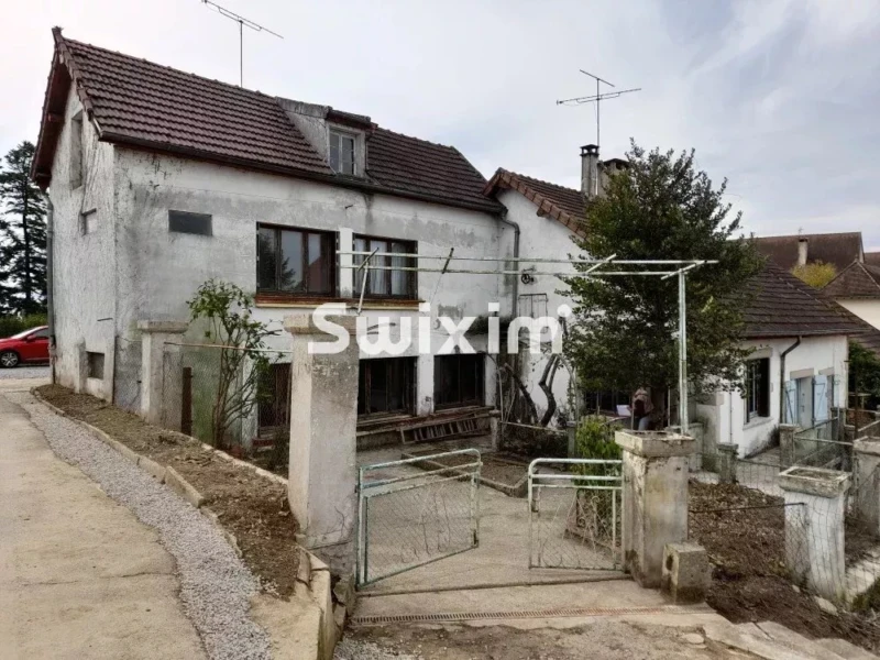 MAISON MANTRY A RENOVER