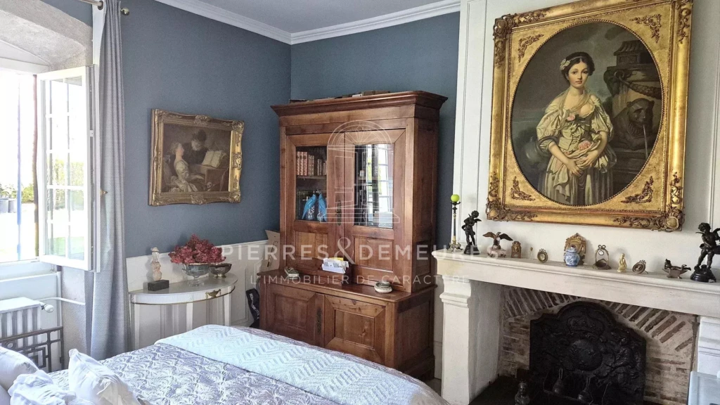 intérieur charmant-lieu accueillant-fonctionnel-sans travaux-vue sur la piscine