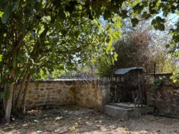 MAISON DE VILLAGE - MAISON A VENDRE A MONTIPOURET - MAISON AVEC JARDIN ET PUITS - MAISON DE VACANCES - MAISON EN PIERRE