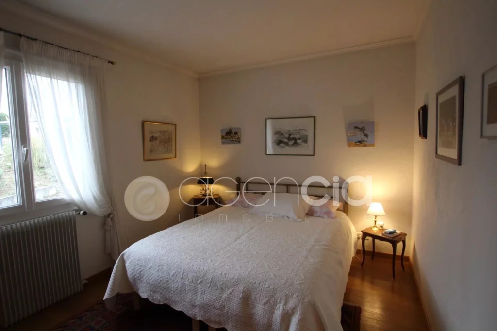 Chambre Lumière naturelle Parquet