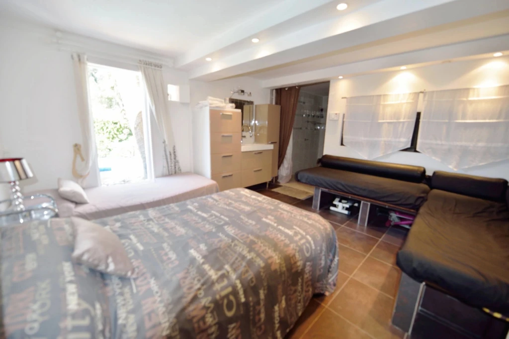 Chambre Lumière naturelle Carrelage