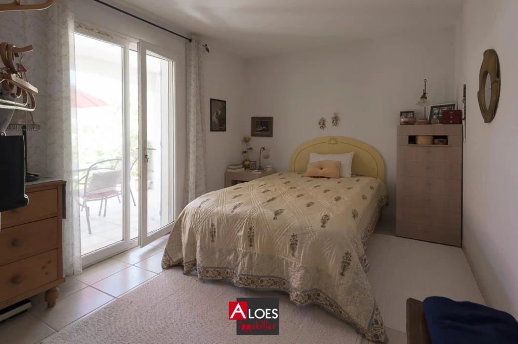 Maison Aigues-Mortes 4 pièces de plain-pied avec garage