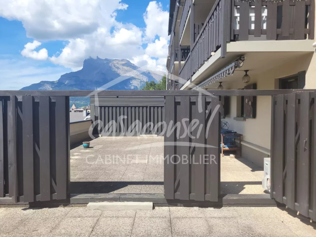 les terrasses avec le claustra bois  brise vue 