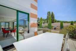 Profitez de la terrasse de l’appartement – Royal Mougins Golf