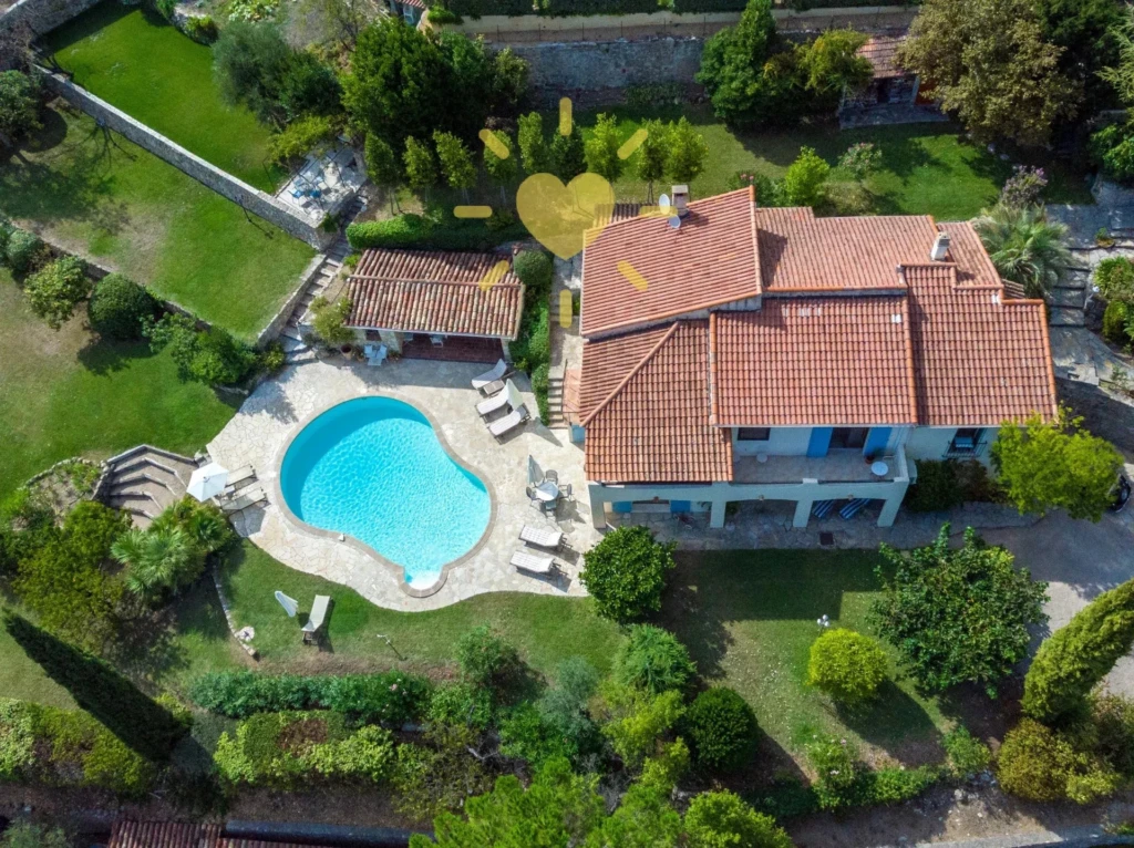 Aerial 360 Antibes Cannes Cote d'Azur Drone French Riviera Monaco Nice Photographe Immobilier Real Estate Photographer Saint Tropez South Of France Stombergas VR Video