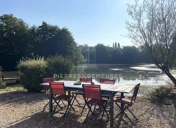 vue sur l'étang-manger au bord de l'eau-se metre au vert-déconnecter-se ressourcer