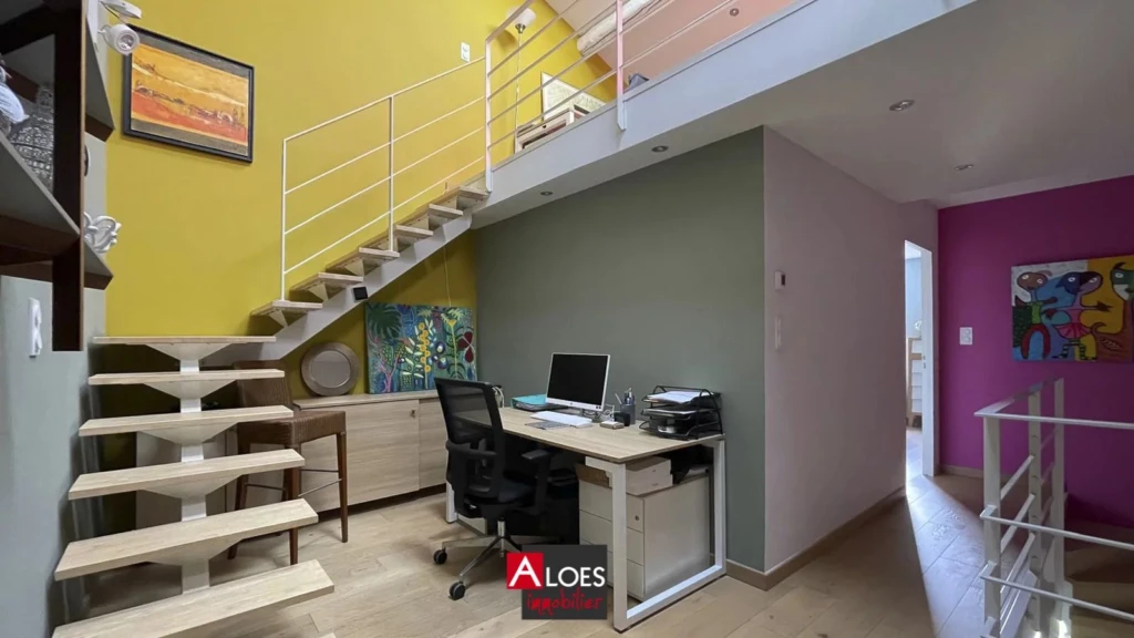 Maison Aigues-Mortes intra-muros avec garage