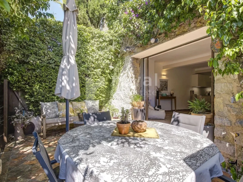 Maison de charme au cœur du village de Mougins proche des commerces et restaurants