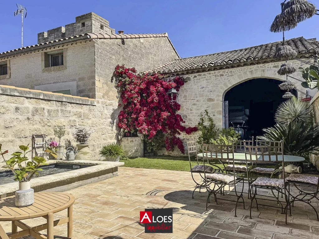 Maison Aigues-Mortes intra-muros