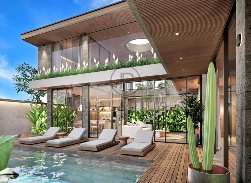Maison moderne avec patio, piscine et chaises longues entourées de plantes luxuriantes.