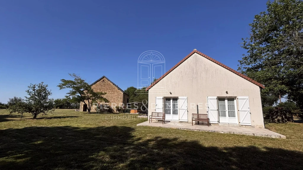 LONGERE RENOVEE - FERMETTE RENOVEE - RESIDENCE SECONDAIRE - MAISON AVEC JARDIN - CHAMBRES D'HOTES - CREATION GITE -
