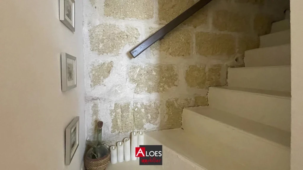 Maison Aigues-Mortes intra-muros avec patio