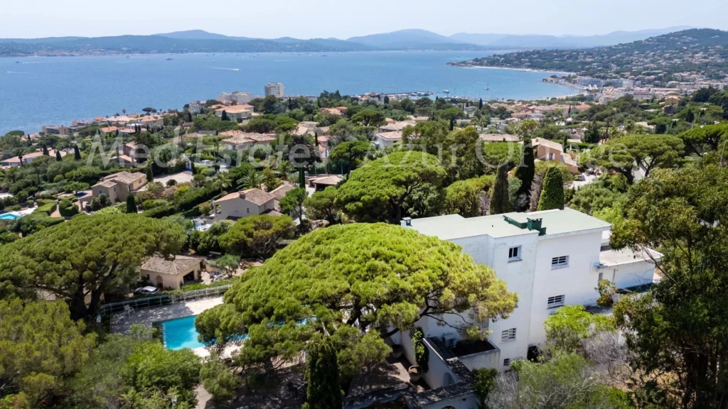 Villa modernist André Barbier-Bouvet Sainte Maxime Golfe de StTropez vue mer panoramique