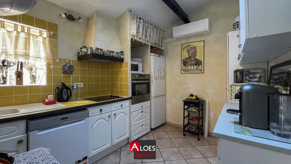 Maison Aigues-Mortes avec jardin