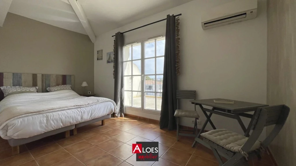 Marina Aigues-Mortes avec garage et parking