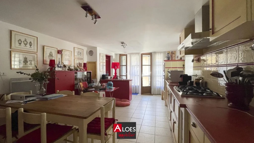 Maison Aigues-Mortes intra-muros
