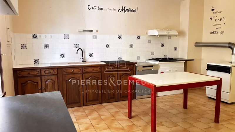 MAISON DE VILLAGE - MAISON A VENDRE A MONTIPOURET - MAISON AVEC JARDIN ET PUITS - MAISON DE VACANCES - MAISON EN PIERRE 