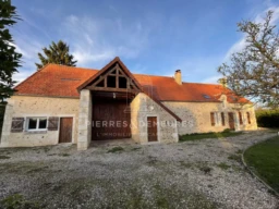 FERMETTE RENOVEE - GRANGE A AUVENT - BATISSE EN PIERRE - MAISON AVEC JARDIN - RESIDENCE SECONDAIRE - VIVRE A LA CAMPAGNE - MAISON A VENDRE A SAINT AOUT - BIEN DE CHARME