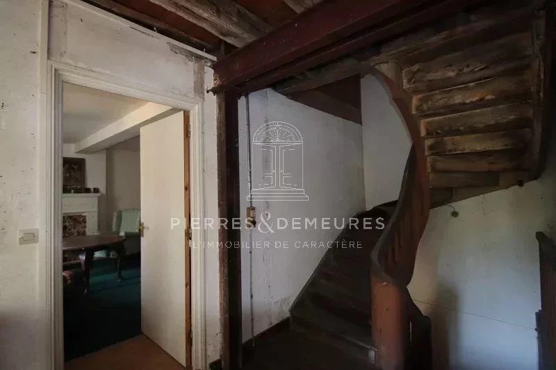 PIERRE - POUTRES - MAISON RENOVEE - VIVRE A LA CAMPAGNE - PIERRES APPARENTES - BIEN DE CHARME - MAISON DE VILLAGE - MAISON AVEC JARDIN - MAISON DE CAMPAGNE - RESIDENCE SECONDAIRE - 