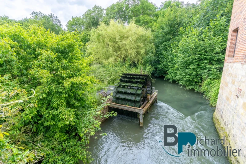 Drone Laon Mots-clés :Jordan Beaufrère Photographe Aisne Photographe Laon Vidéaste Laon