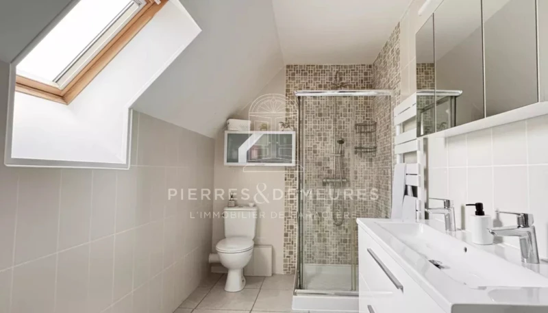 FERMETTE RENOVEE - GRANGE A AUVENT - BATISSE EN PIERRE - MAISON AVEC JARDIN - RESIDENCE SECONDAIRE - VIVRE A LA CAMPAGNE - MAISON A VENDRE A SAINT AOUT - BIEN DE CHARME