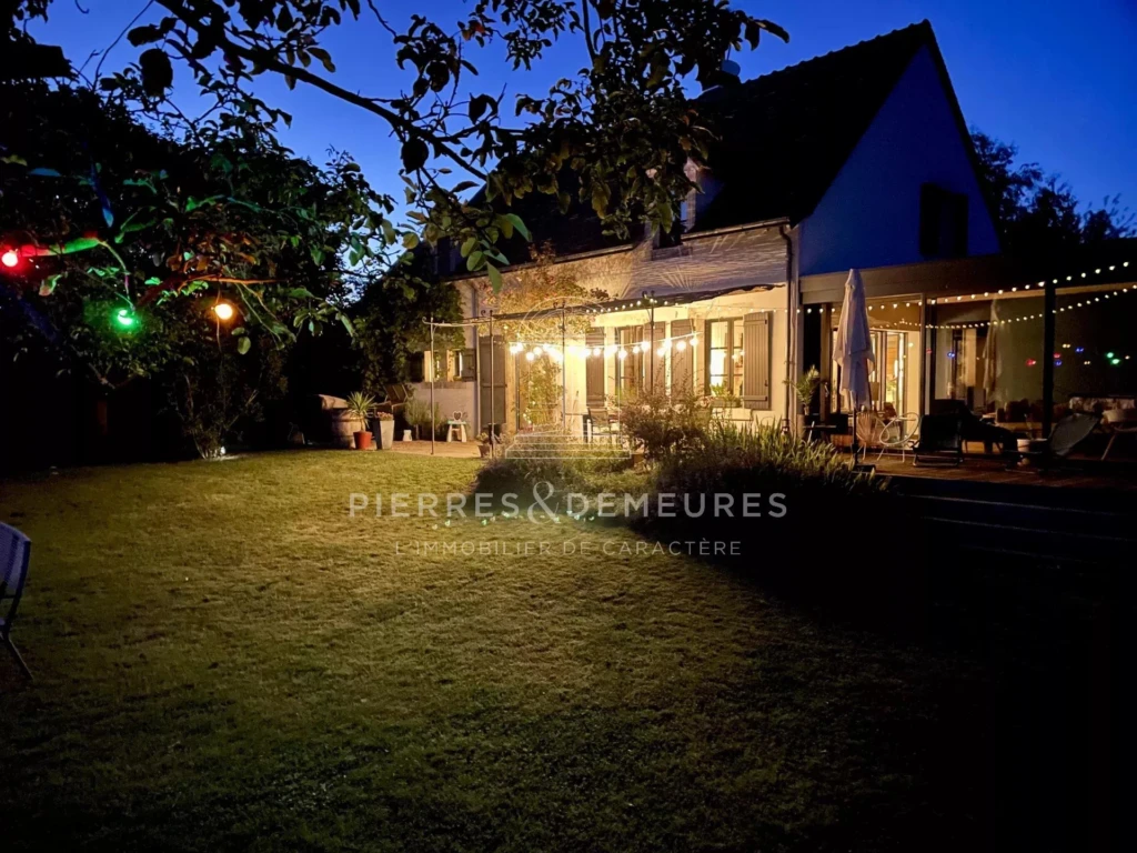 MAISON A VENDRE A ARDENTES - LONGERE - VERANDA - MAISON AVEC JARDIN - MAISON AVEC GARAGE - BIEN DE CHARME - POUTRES APPARENTES - TOMETTE - MAISON DE FAMILLE -