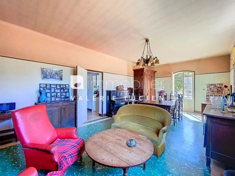 Maison au calme Saint-Rémy-de-Provence grand séjour