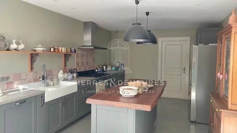 PIERRE - POUTRES - MAISON RENOVEE - VIVRE A LA CAMPAGNE - PIERRES APPARENTES - BIEN DE CHARME - MAISON AVEC JARDIN - MAISON DE CAMPAGNE - RESIDENCE SECONDAIRE- MAISON AVEC TERRAIN - LONGERE
