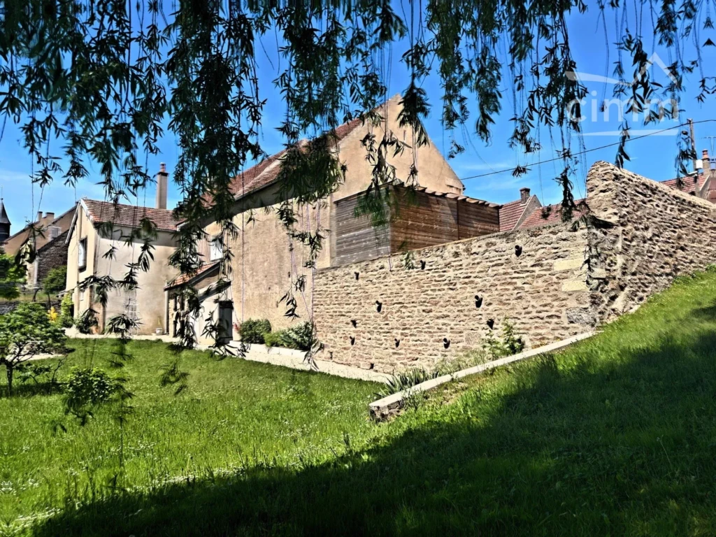 Processed by: Helicon Filter;