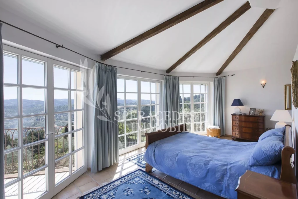Chambre, lumière naturelle, baies vitrées, carrelage