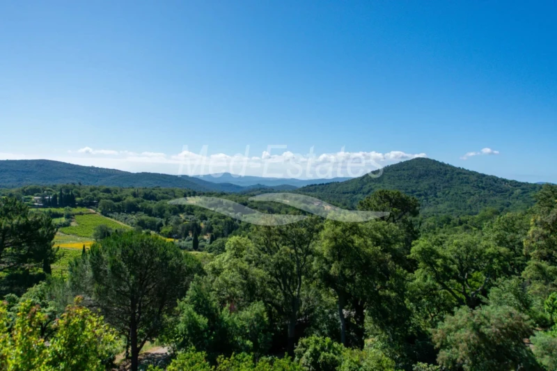 villa d'architecte a vendre La Garde Freinet vue mer Golfe de Saint Tropez