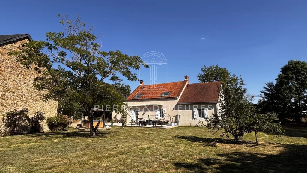 LONGERE RENOVEE - FERMETTE RENOVEE - RESIDENCE SECONDAIRE - MAISON AVEC JARDIN - CHAMBRES D'HOTES - CREATION GITE -