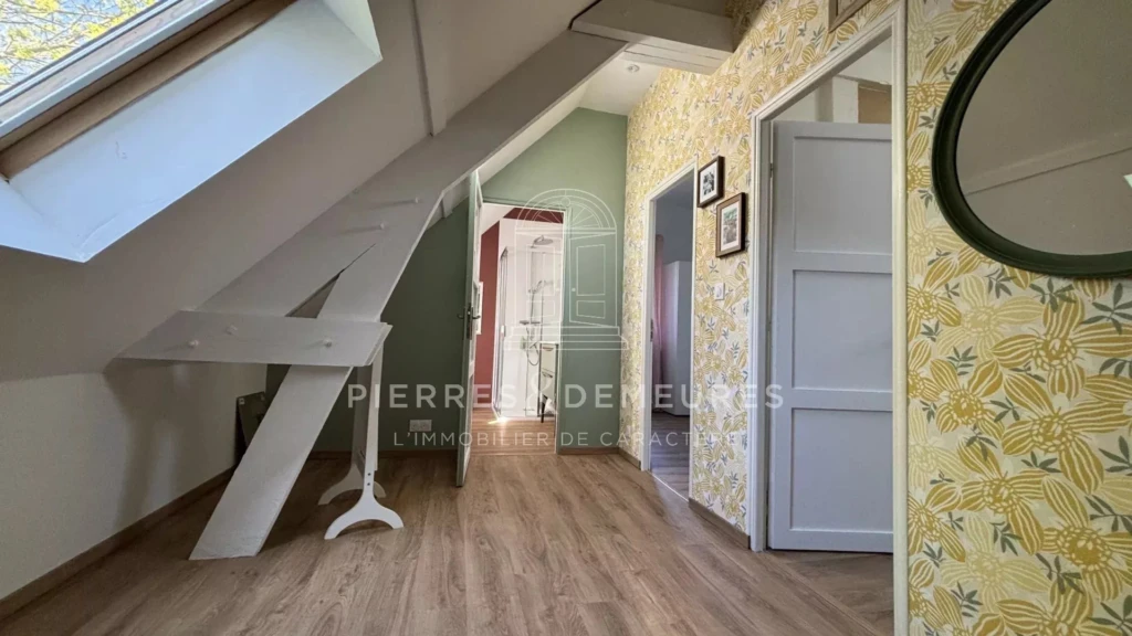 MAISON A VENDRE A ARDENTES - LONGERE - VERANDA - MAISON AVEC JARDIN - MAISON AVEC GARAGE - BIEN DE CHARME - POUTRES APPARENTES - TOMETTE - MAISON DE FAMILLE - SUITE PARENTALE -