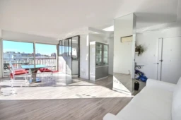 Appartement d’Exception – Dernier Étage – Cannes Basse Californie