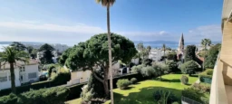 À vendre : Magnifique toit-terrasse avec vue spectaculaire à Cannes Californie