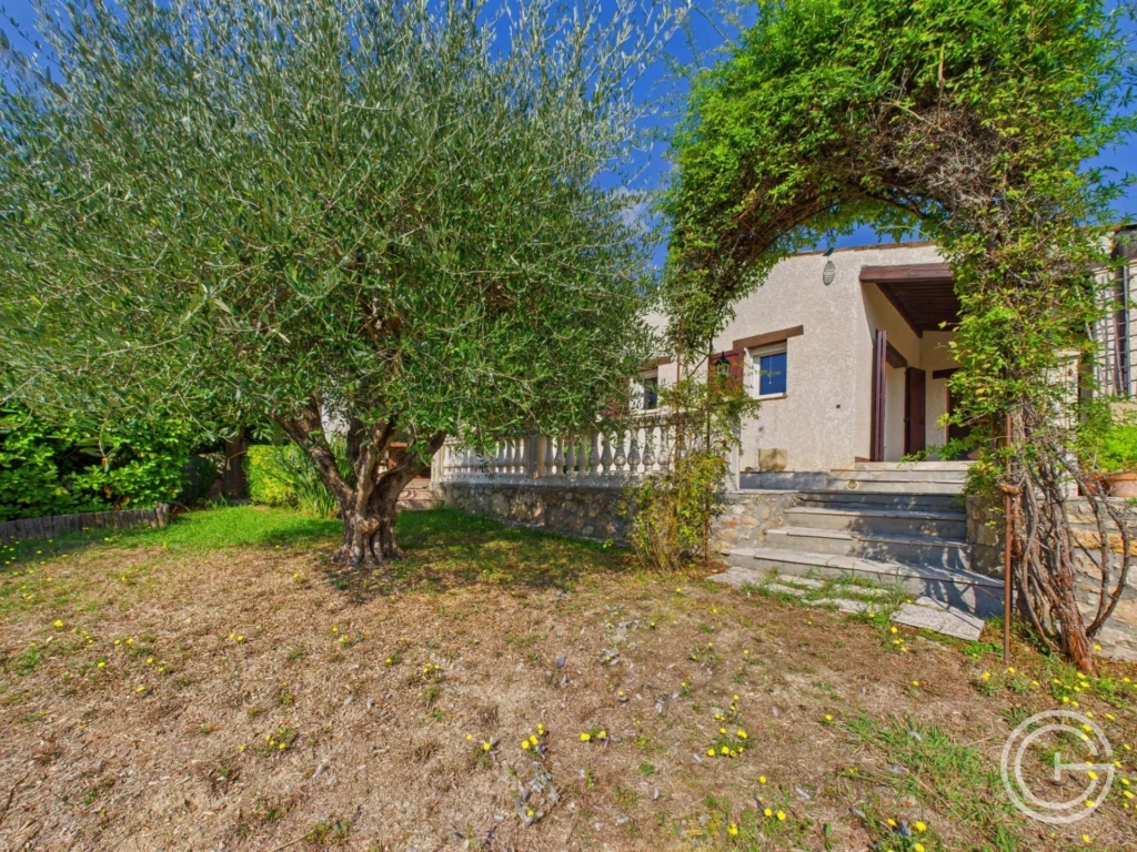 Villa individuelle 199m² avec Piscine + 1857m² de Jardin - LA COLLE SUR LOUP