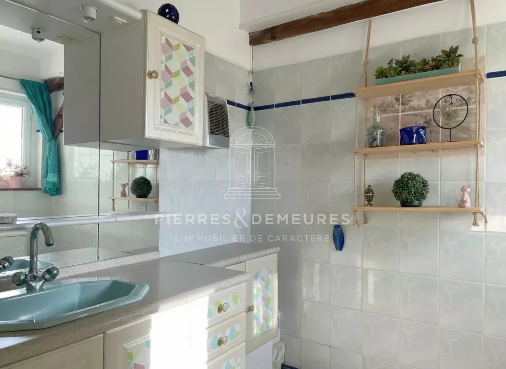 salle de bain lumineuse-suite parentale-vue sur étang