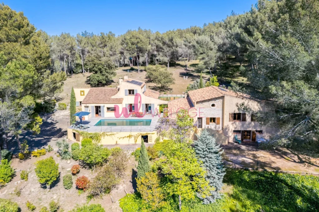 grande maison familiale + dependance + piscine + tennis a vendre aix en provence marseille
