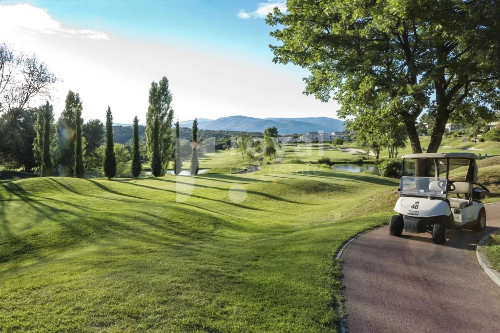 Vue panoramique sur le Royal Mougins Golf