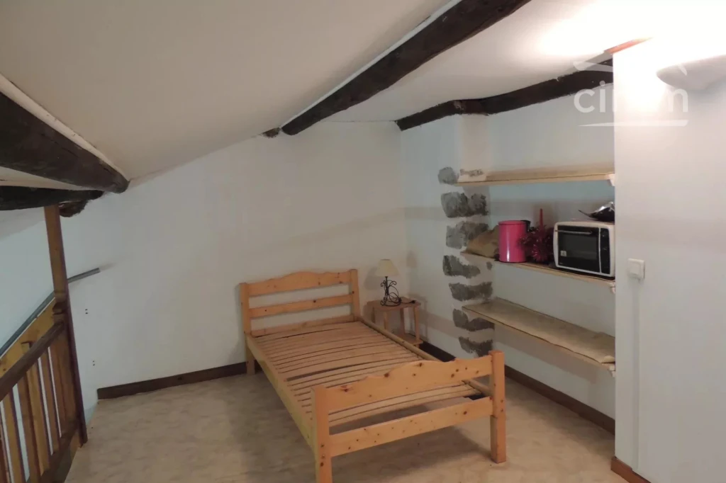 Ancien Gîte dans maison principale Mezzanine