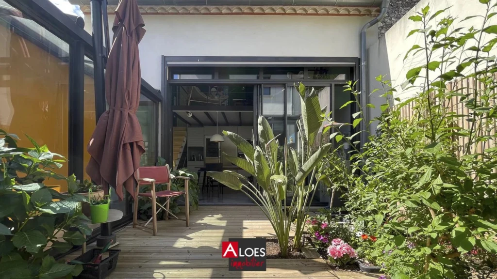 Maison Aigues-Mortes intra-muros avec garage